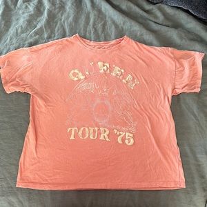 Women’s Queen Band Tee